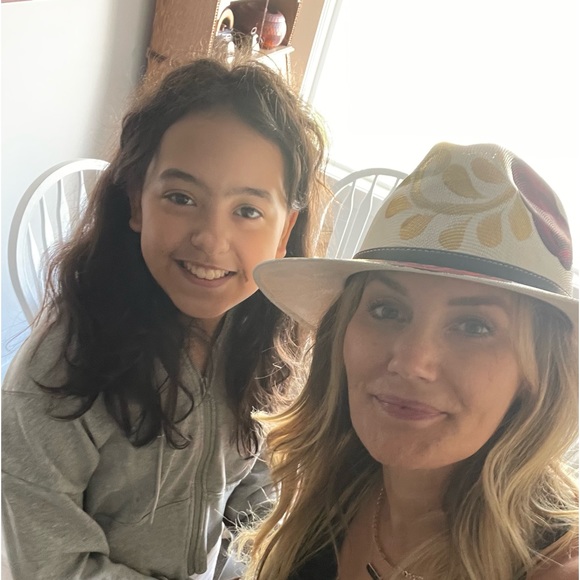 Meet your Posher, Jaime - Picture 4 of 4